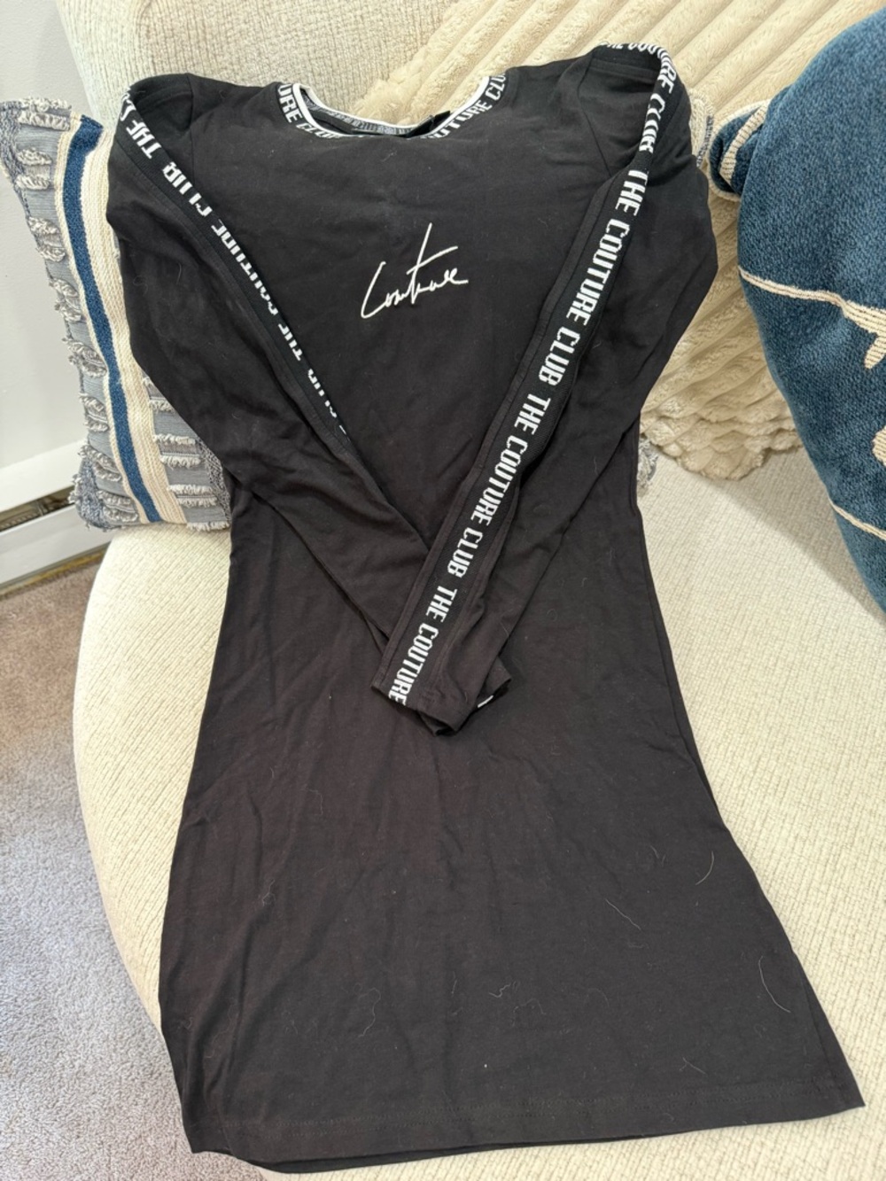 Black Long-Sleeve Bodycon Dress